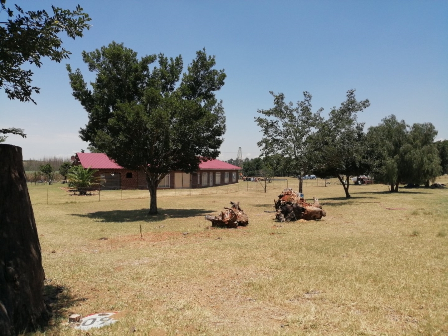 5 Bedroom Property for Sale in Sasolburg Free State